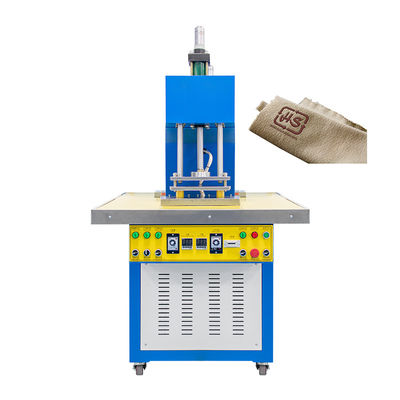Macchina per il trasferimento di calore personalizzata 3D Silicone Etichettatura per abbigliamento 200mm Itinerario